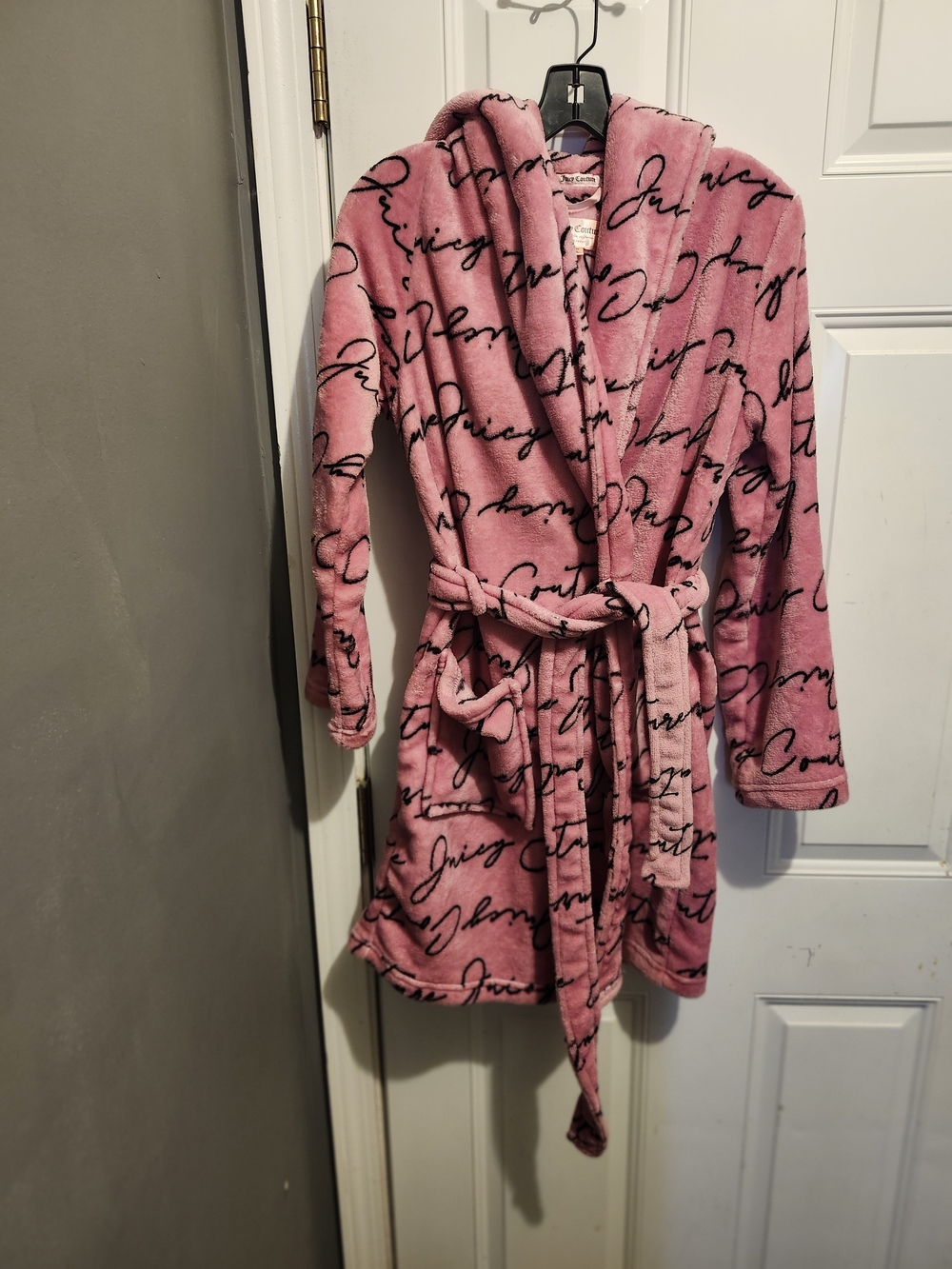 Juicy Couture Pink Script Plush Hooded Robe